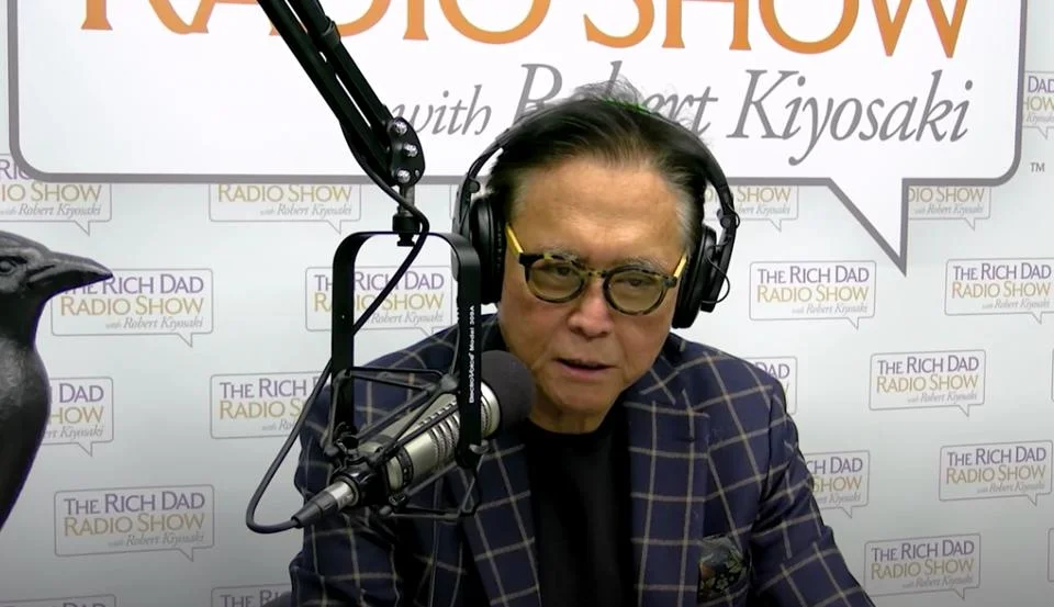 Robert Kiyosaki, author of the best selling book, "Rich Dad, Poor Dad", talks about why bitcoin will replace gold. 